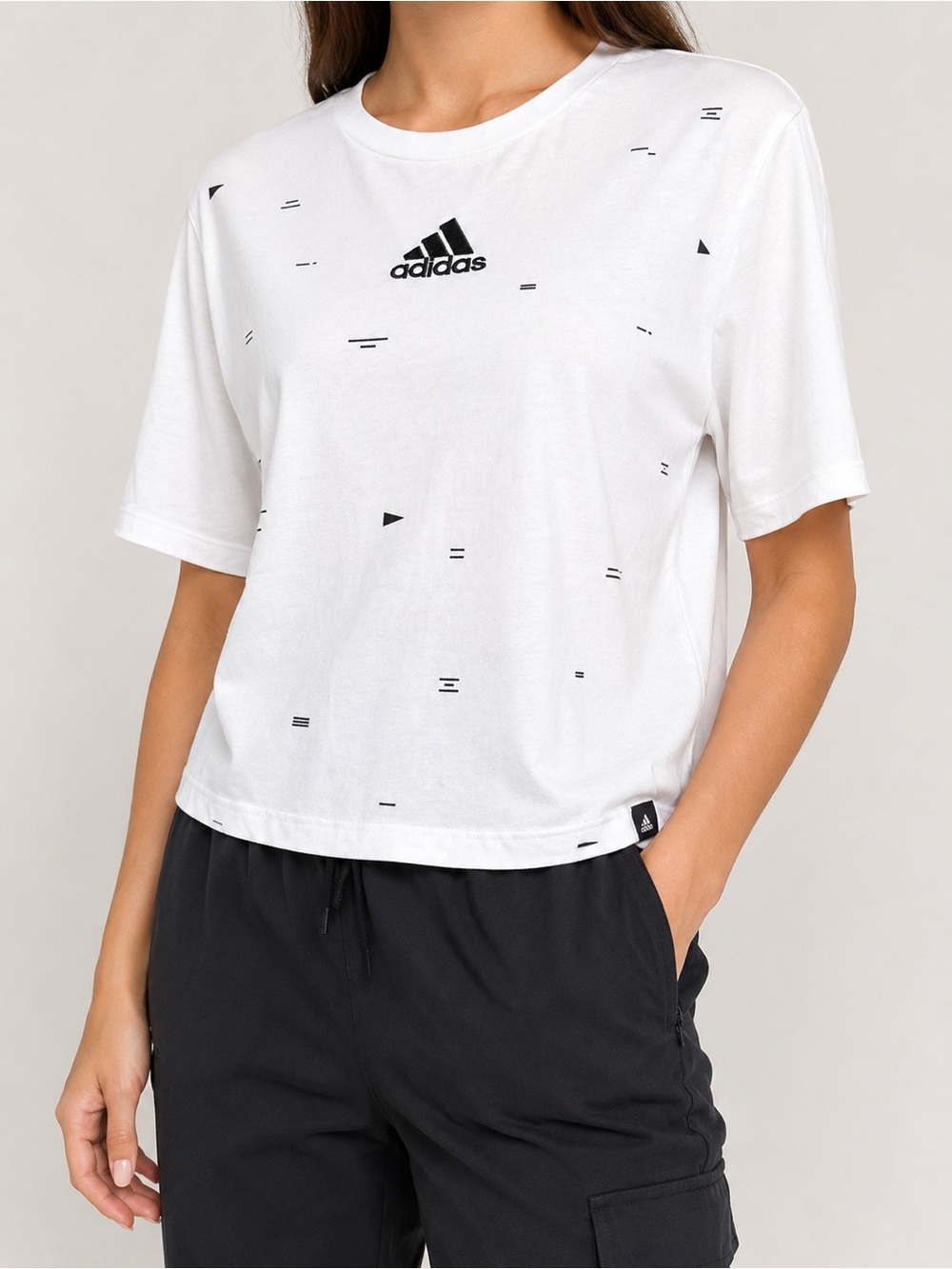 Adidas Relaxed Cropped Tee Size Small White/Black Logo